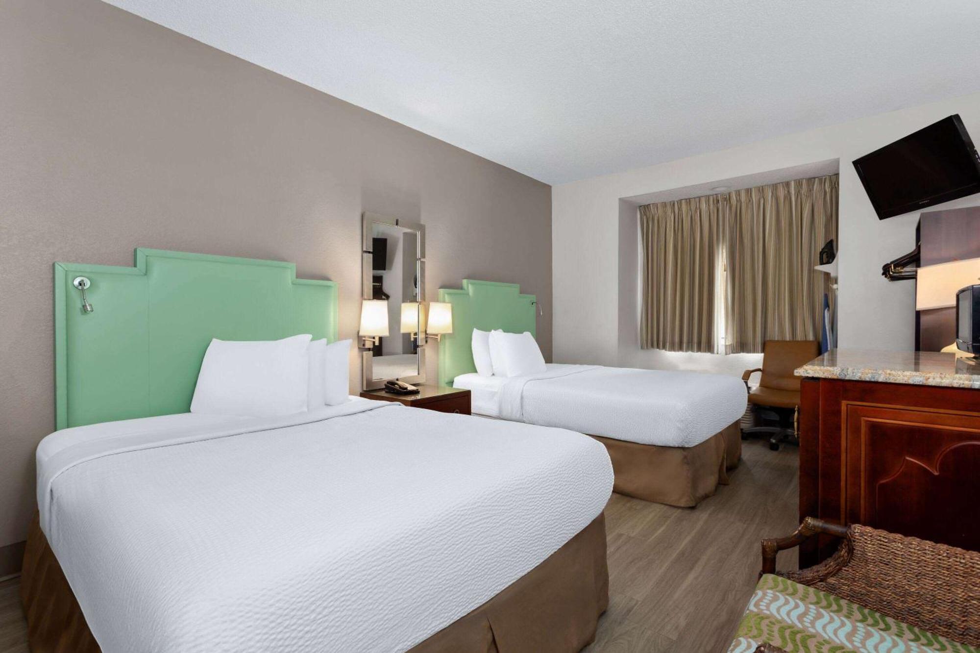 Baymont By Wyndham Orlando-International Dr-Universal Blvd Esterno foto