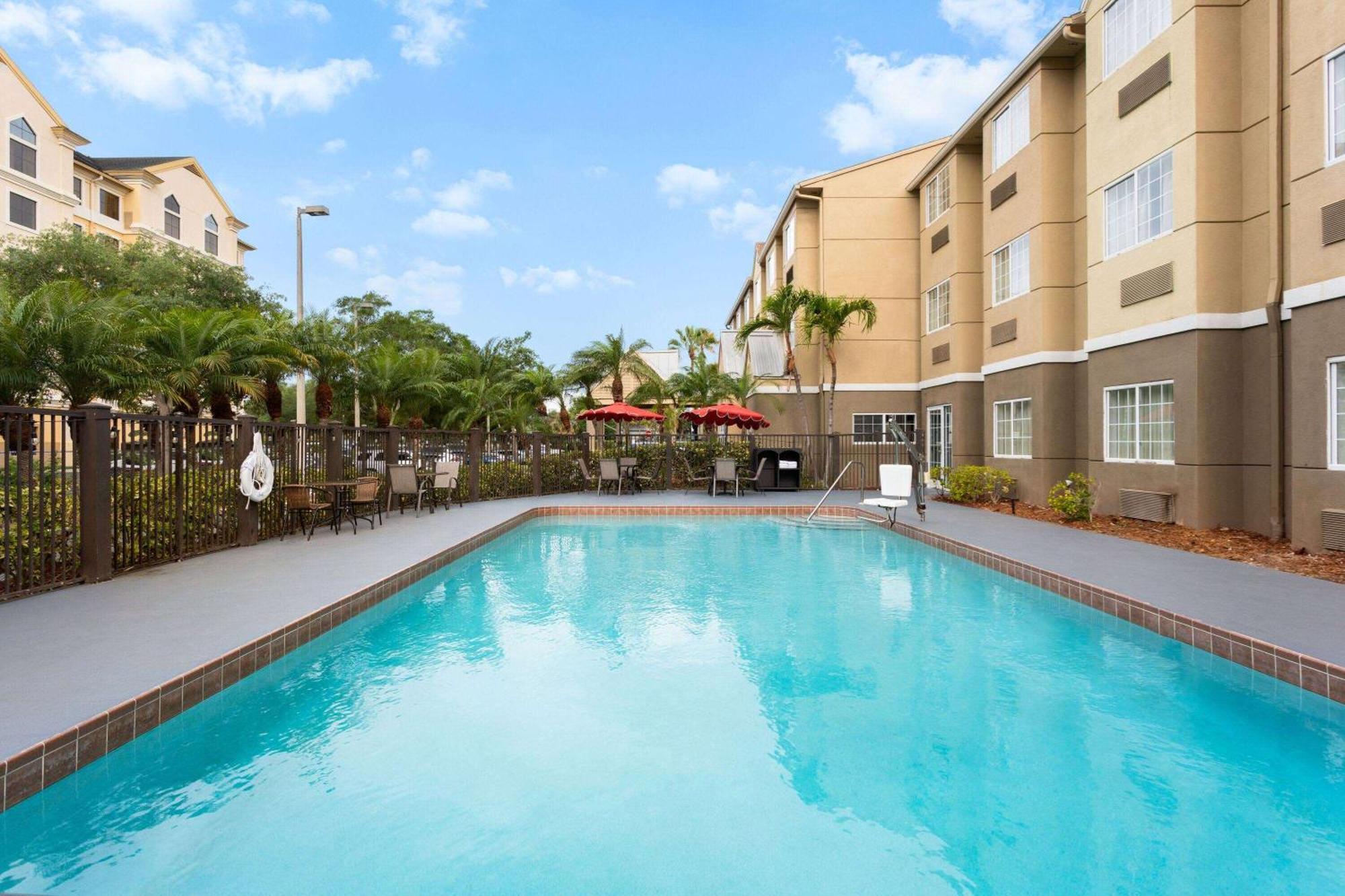 Baymont By Wyndham Orlando-International Dr-Universal Blvd Esterno foto