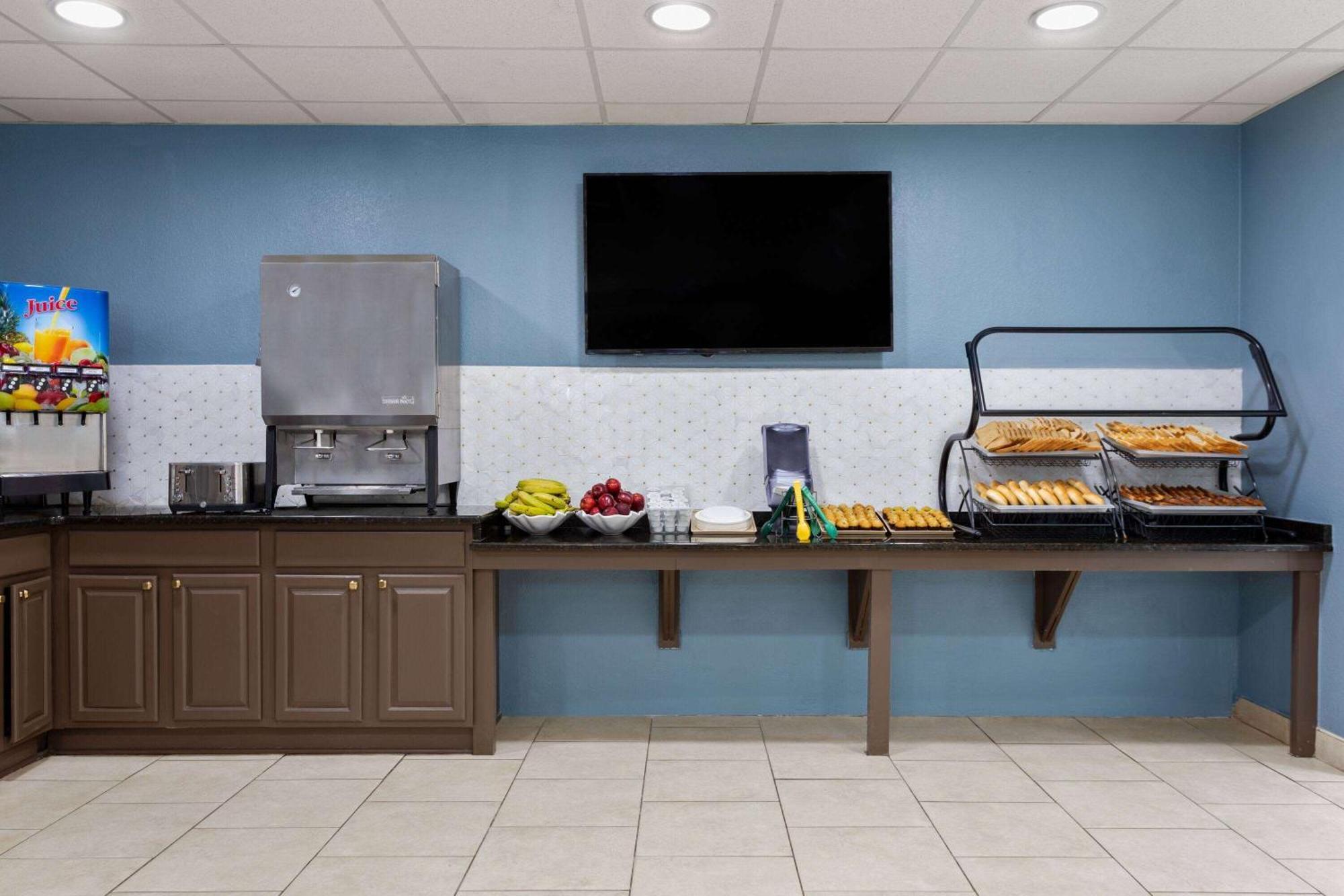 Baymont By Wyndham Orlando-International Dr-Universal Blvd Esterno foto